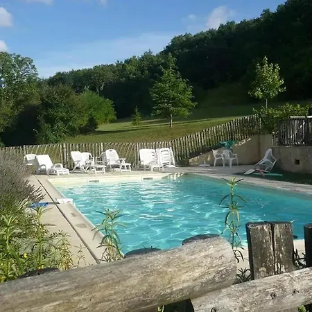 Holiday home Maison Familiale Avec Piscine Privee A *